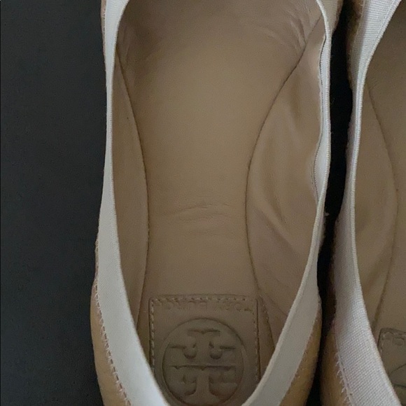 Tory Burch Caroline flats used condition. - Picture 2 of 9